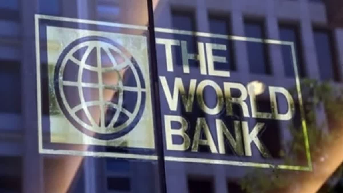 The World Bank calls on Israel to lift sanctions imposed on Palestinians