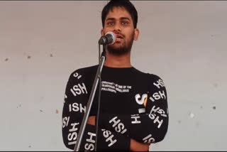 Construction Worker Became The Main Speaker  hindi day celebration  speeach become viral  viral videos of migrant videos  north indians  മാത്തിൽ ഗവ ഹയർസെക്കഡറി സ്‌കുൾ  വൈറൽ പ്രസംഗം  അതിഥി തൊഴിലാളിയുടെ പ്രസംഗം  ഹിന്ദി ദിനം  ഹിന്ദി ദിനാഘോഷം  ഹിന്ദി അസംബ്ലി