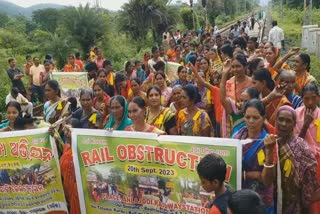 railway blockade by kudumi samaj