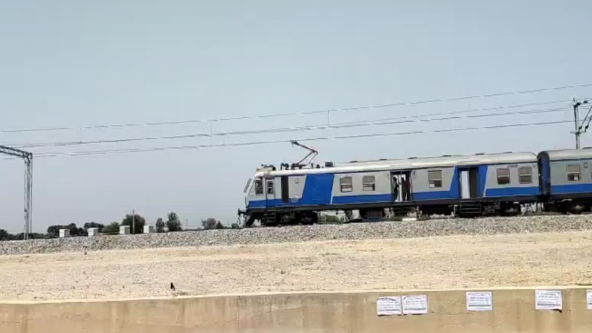 Gwalior Shivpuri MEMU Train