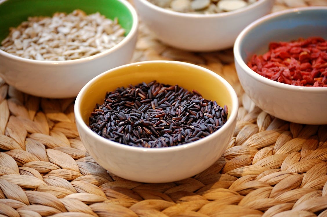 BLACK RICE BENEFITS  BLACK GRAPES BENEFITS  NUTRITION IN BLACK FOODS  BLACK FOODS BENEFITS