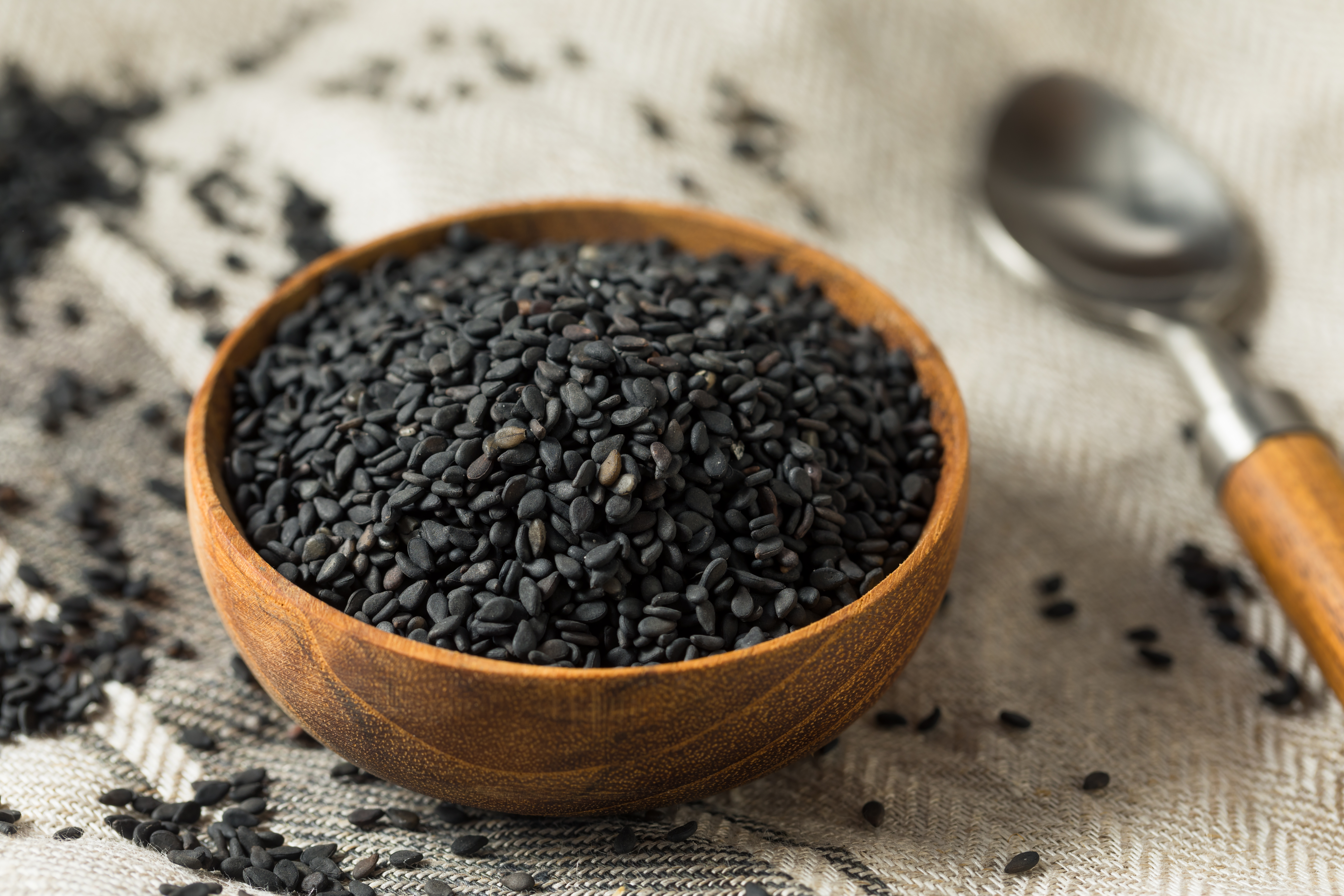 BLACK RICE BENEFITS  BLACK GRAPES BENEFITS  NUTRITION IN BLACK FOODS  BLACK FOODS BENEFITS