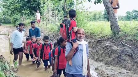 SHIVPURI CHILDREN WALK MUDDY ROADS