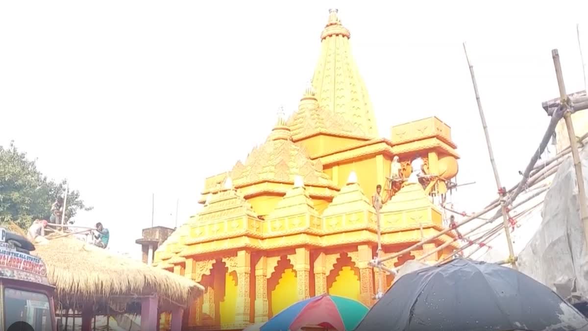 राम मंदिर की तर्ज पर बन रहा गया का पंडाल