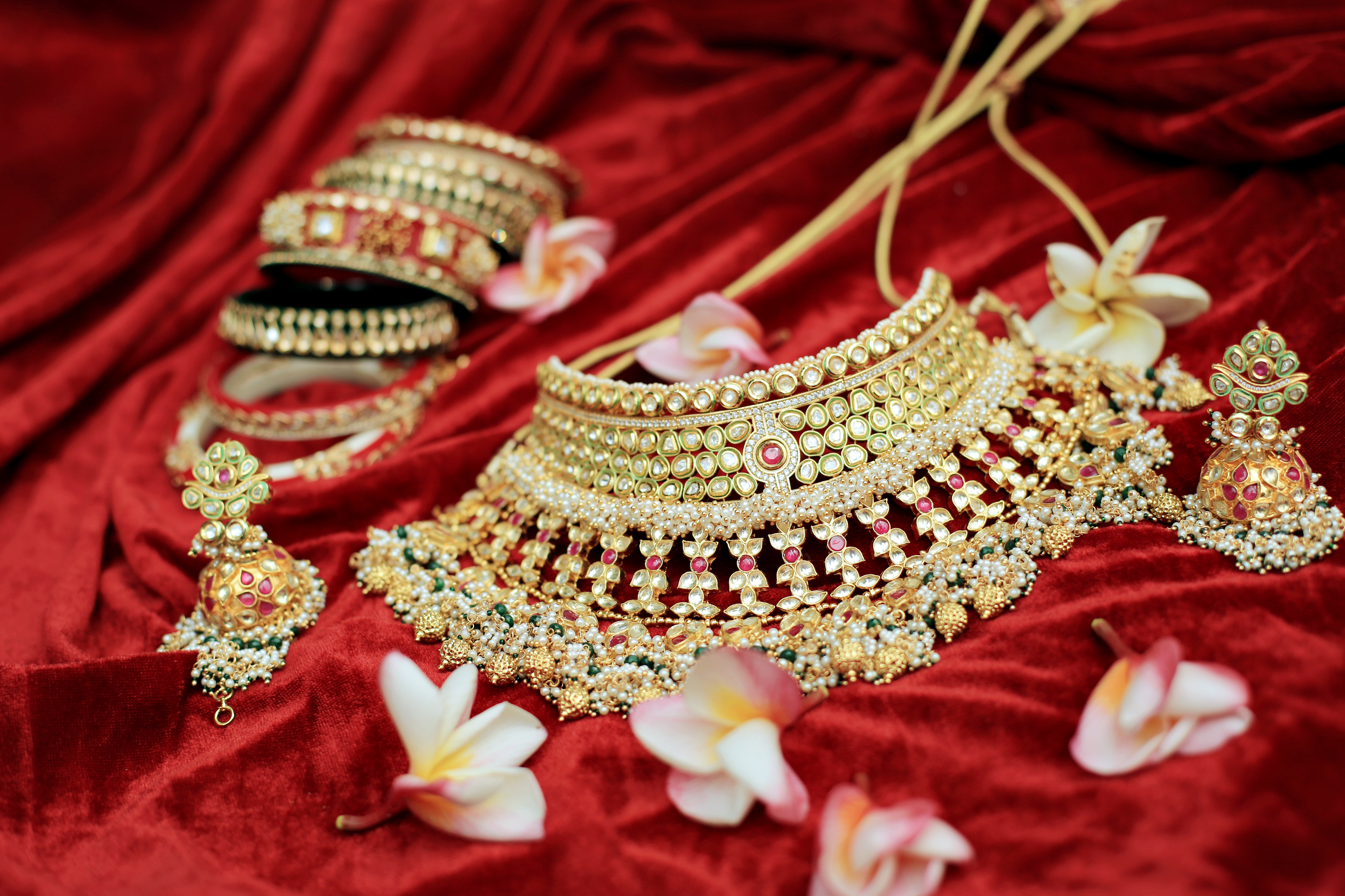 Planning For Kanya Pujan? Give These Gifts To The Little Avatars Of Goddess  Durga | HerZindagi