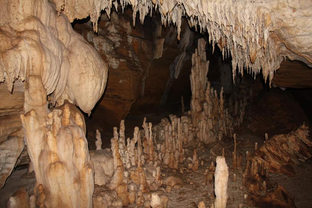 Kotumsar Cave