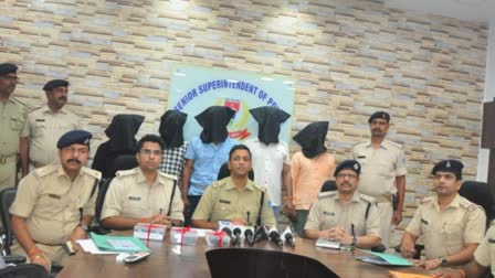 police-busted-murder-case-arrested-five-criminals-illegal-weapons-jamshedpur