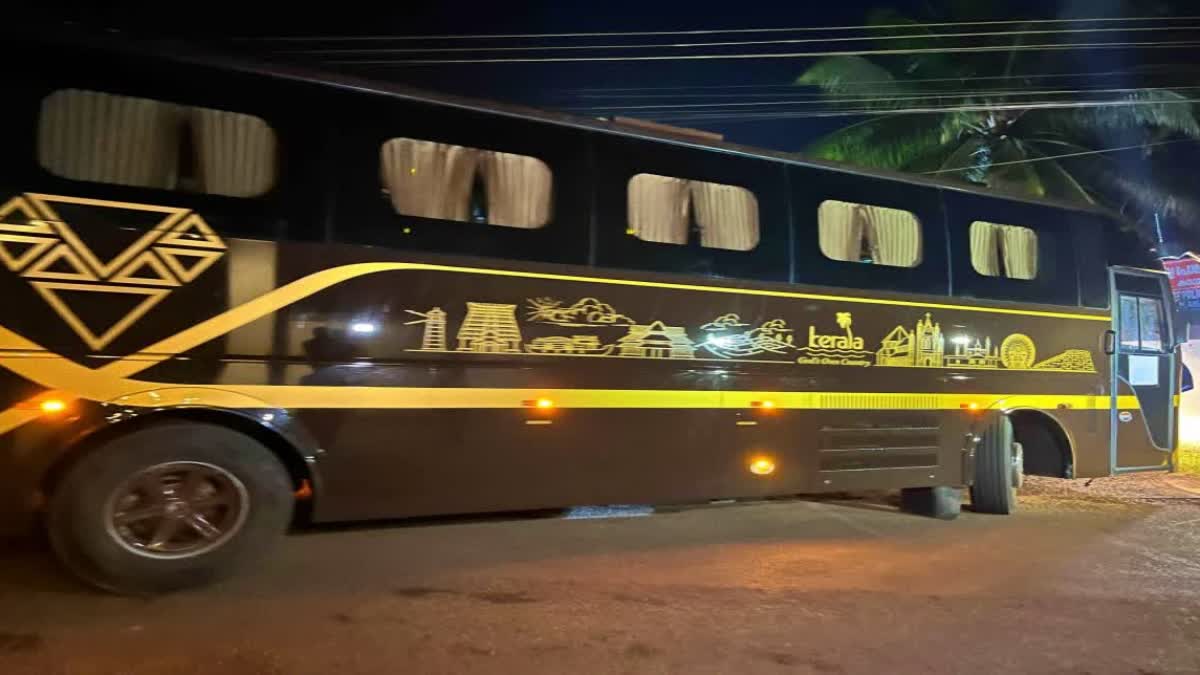 Nava Kerala Sadas luxury bus  Nava Kerala Sadas luxury bus controversy  KSRTC CMD request on Nava Kerala Sadas bus  Nava Kerala Sadas bus for tourism  KSRTC CMD  നവകേരള സദസിന്‍റെ ബസ്  കെഎസ്ആർടിസി സിഎംഡി  കെഎസ്ആർടിസി സിഎംഡി ബിജു പ്രഭാകർ