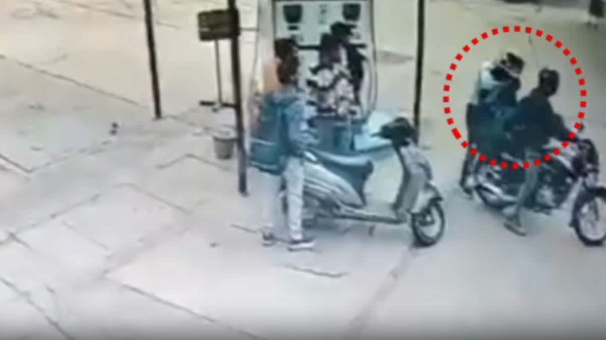 Video shows two masked men kidnapping girl in Gwalior