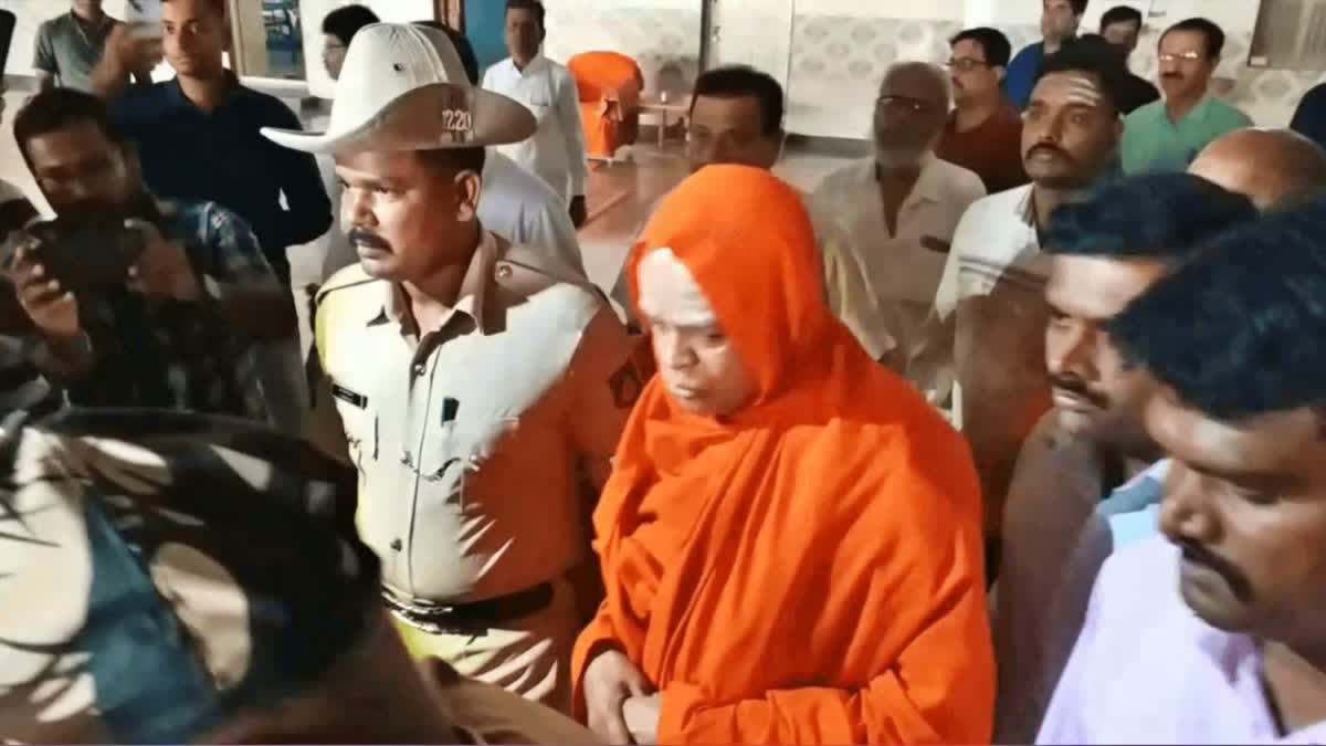 POCSO CASE POLICE ARRESTED MURUGHA MUTT SEER SHIVAMURTHY SHARANA AGAIN