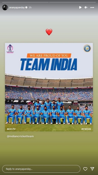 Bollywood stalwart Amitabh Bachchan, Shah Rukh Khan and others shared a heartfelt message for Men In Blue after their defeat against Australia in World Cup 2023. The Bollywood fraternity stood tall as India showed true sportsmanship and gave their all.