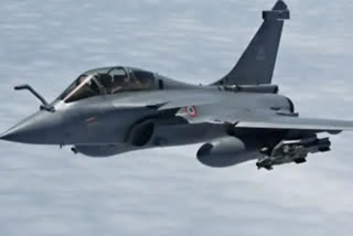 Indian Air Force scrambled 2 Rafale fighter jets  Rafale fighter jets  Indian Air Force  Rafale fighter jets to search for UFO  imphal airport  manipur  manipur imphal airport  ഇംഫാല്‍ വിമാനത്താവളം  മണിപ്പൂര്‍  റഫാല്‍ യുദ്ധവിമാനം  ഇന്ത്യന്‍ വ്യോമസേന  ഇന്ത്യന്‍ എയര്‍ഫോഴ്‌സ്‌  വ്യോമസേന  അജ്ഞാത വസ്‌