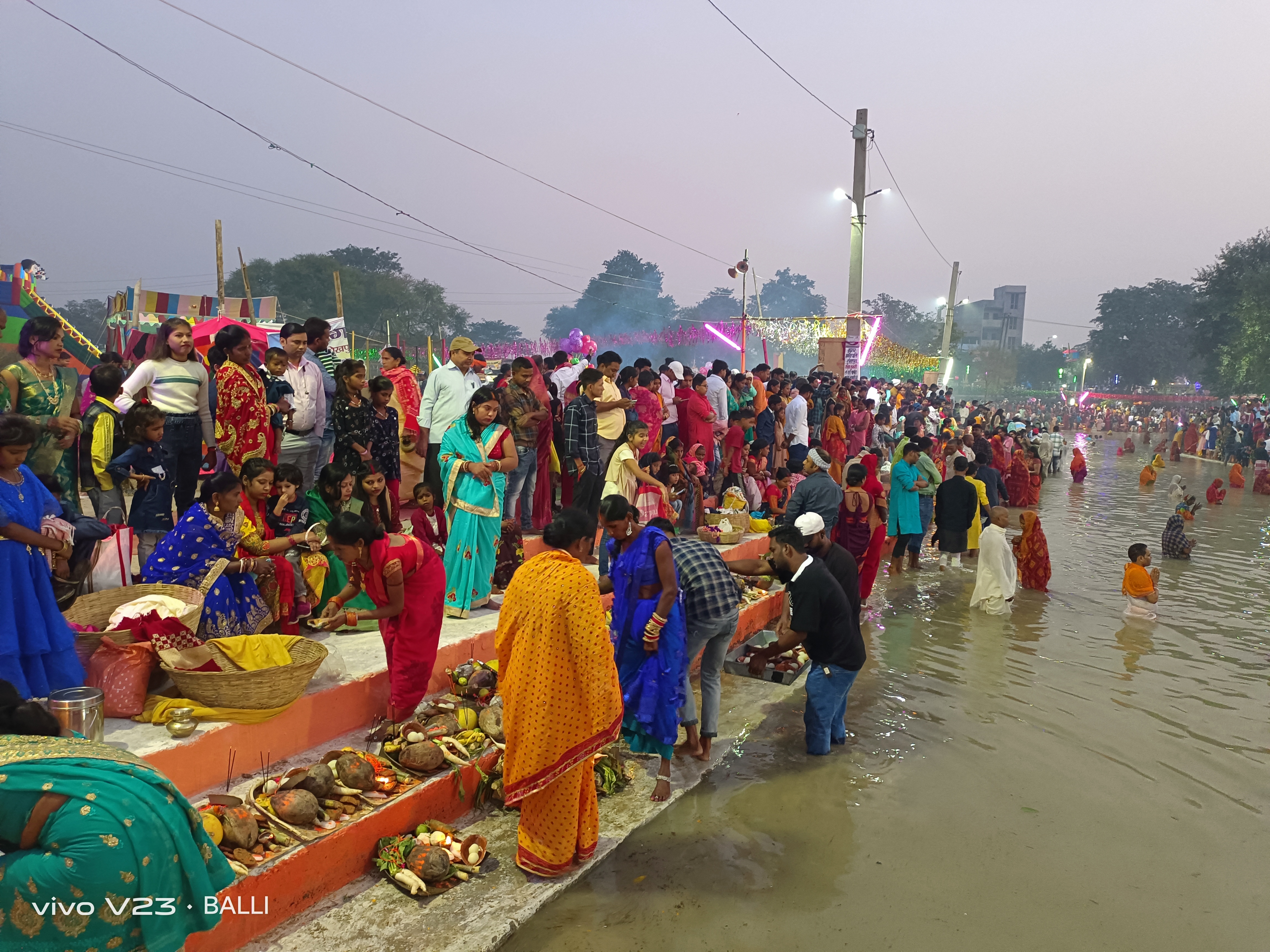 लोकआस्था का महापर्व छठ संपन्न