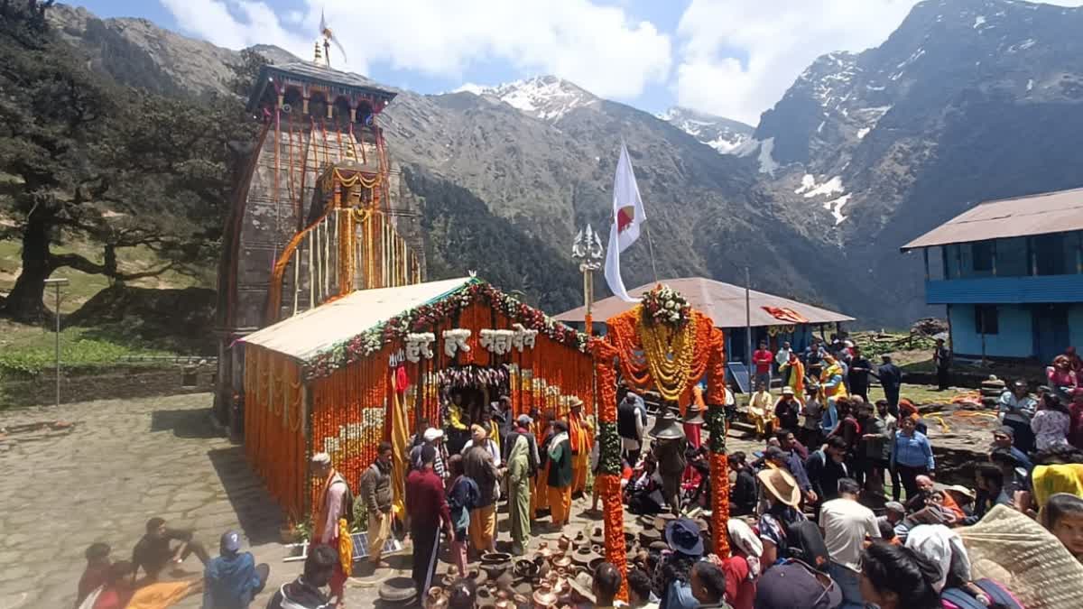 Madmaheshwar temple doors closed