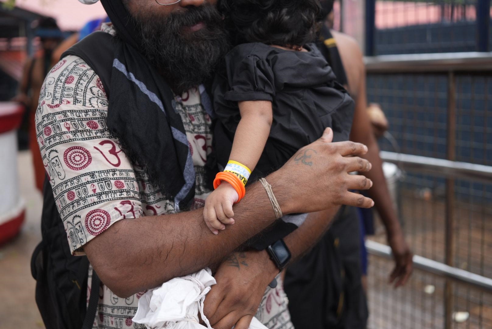 ശബരിമല വാർത്തകൾ  SABARIMALA  POLICE BAND FOR CHILDREN SABARIMALA  KERALA POLICE