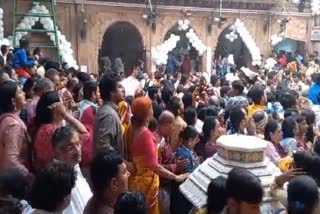 72-Yr-Old Pilgrim From Punjab Dies In Banke Bihari Temple