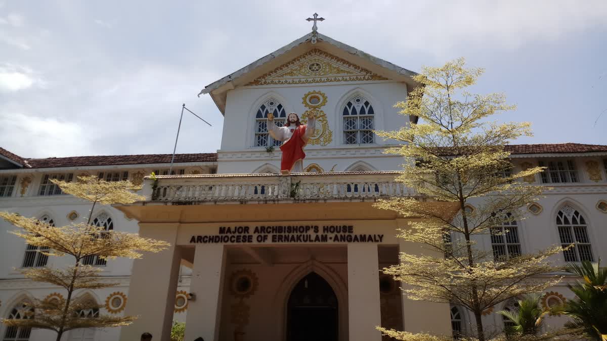 mass unification  Consensus negotiations are in the final stage  Angamaly Archdiocese  mass unification problems to be solved  Angamaly Archdiocese mass unification  അങ്കമാലി അതിരൂപത  കുർബാന എകീകരണം  സമവായ ചർച്ചകൾ അന്തിമ ഘട്ടത്തില്‍  അല്‍മായ മുന്നേറ്റ ഭാരവാഹികൾ  eucharist unification  അല്‍മായ മുന്നേറ്റം  almaya munnettam  eucharist unification problems to be solved