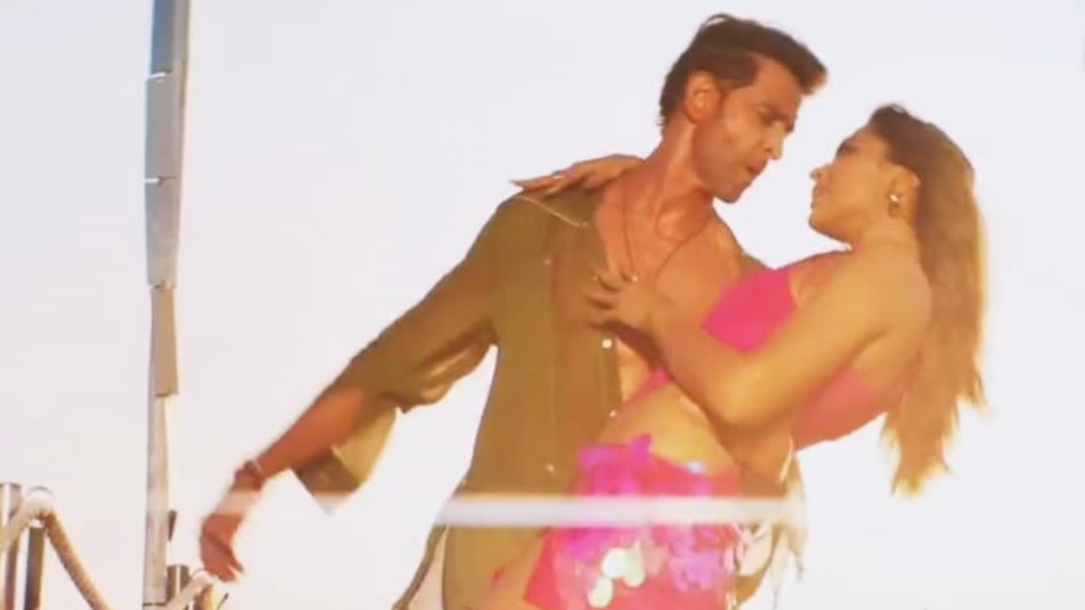 Ishq Jaisa Kuch promo: Hrithik Roshan and Deepika Padukone's sizzling chemistry in Fighter song steals the show