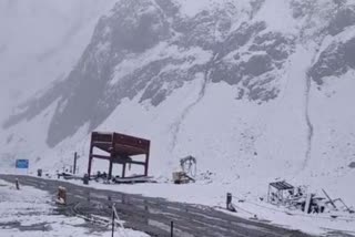 کشمیر میں سردیوں کا زور جاری