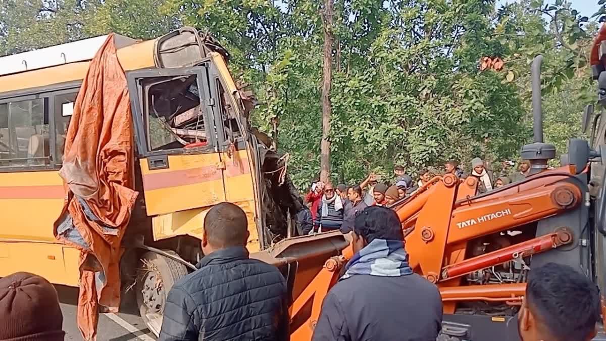 10-passengers-injured-in-collision-between-bus-and-truck-in-latehar