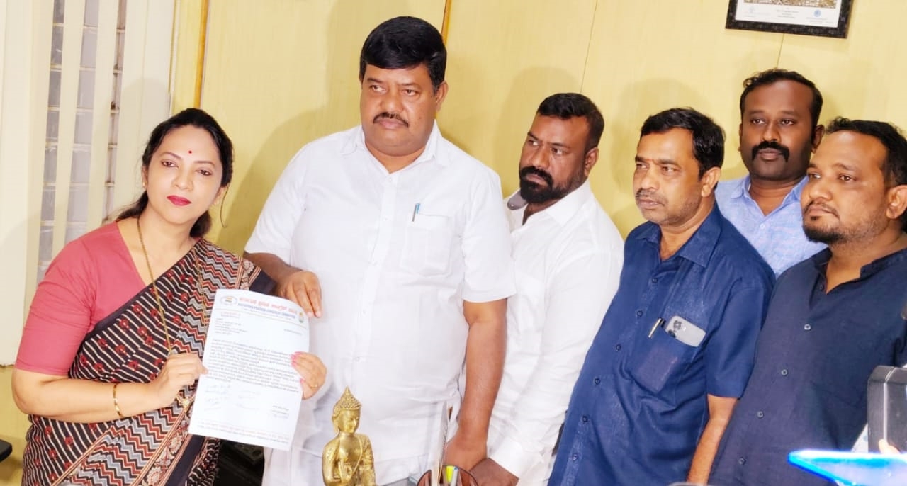 Congress delegation files complaint against C.T. Ravi with State Women's Commission