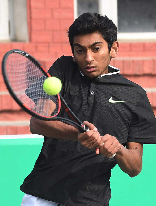 Dev stood numero uno at the Roland-Garros Junior Wild Card Series.