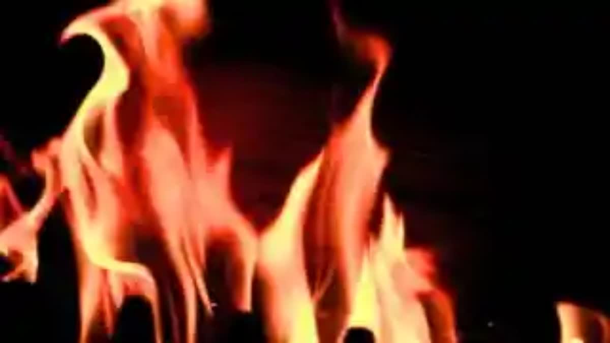 fire breaks out at mumbai hospital patients evacuated