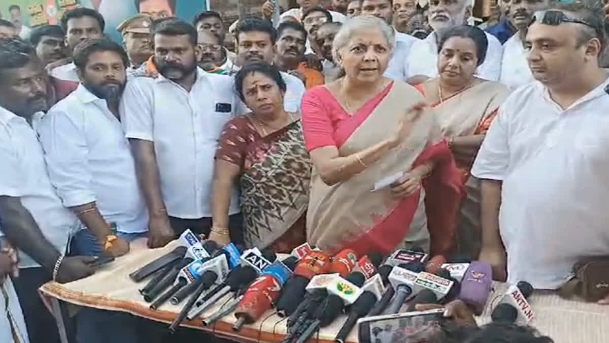 Nirmala Sitharaman at Maduranthakam Ramar Temple