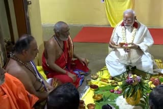 PM Modi offers prayers at Kothandaramaswamy Temple in Rameshwaram