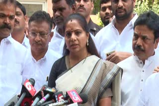 MLC Kavitha Demand to Install Pule Statue