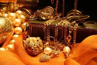 Gold jewellery