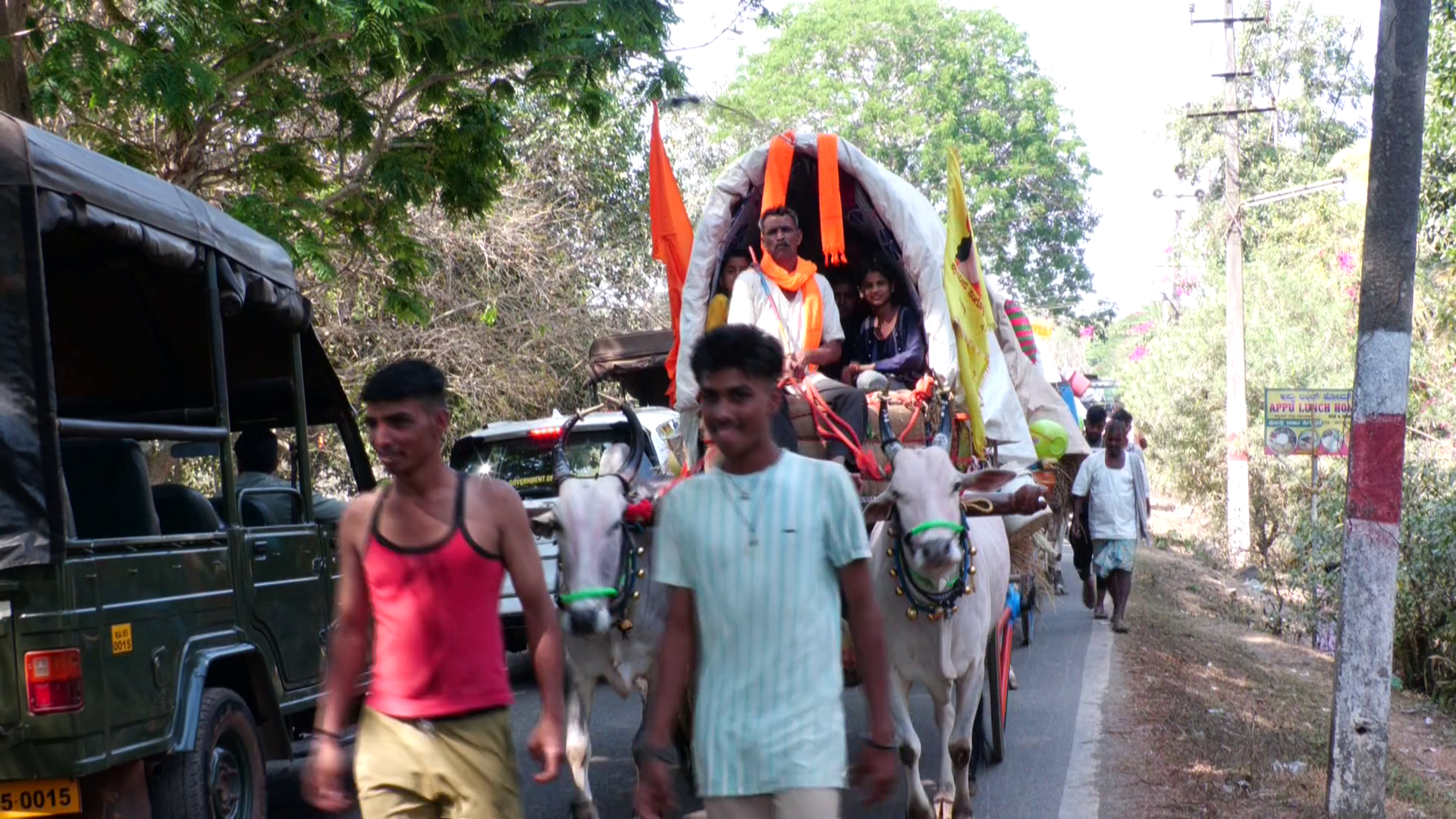 devotees-are-arriving-for-ulavi-channabasaveshwara-fair