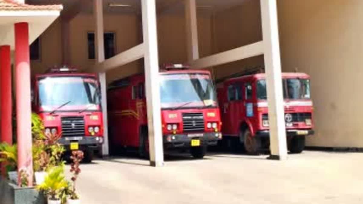 463 OLD FIRE ENGINES, OVER 15 YEARS OLD, ARE SCRAPPED