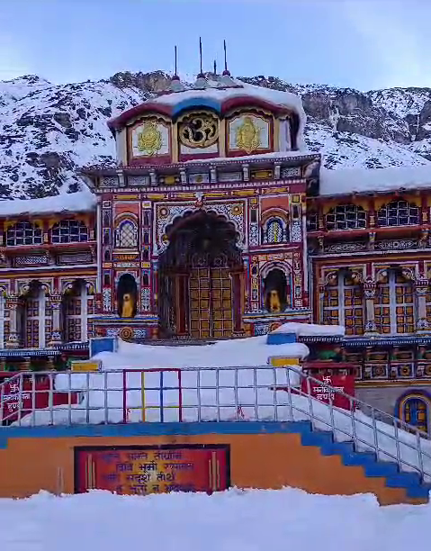 Snowfall in Badrinath