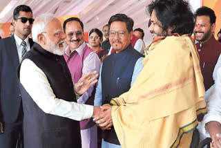 pm modi with pawan