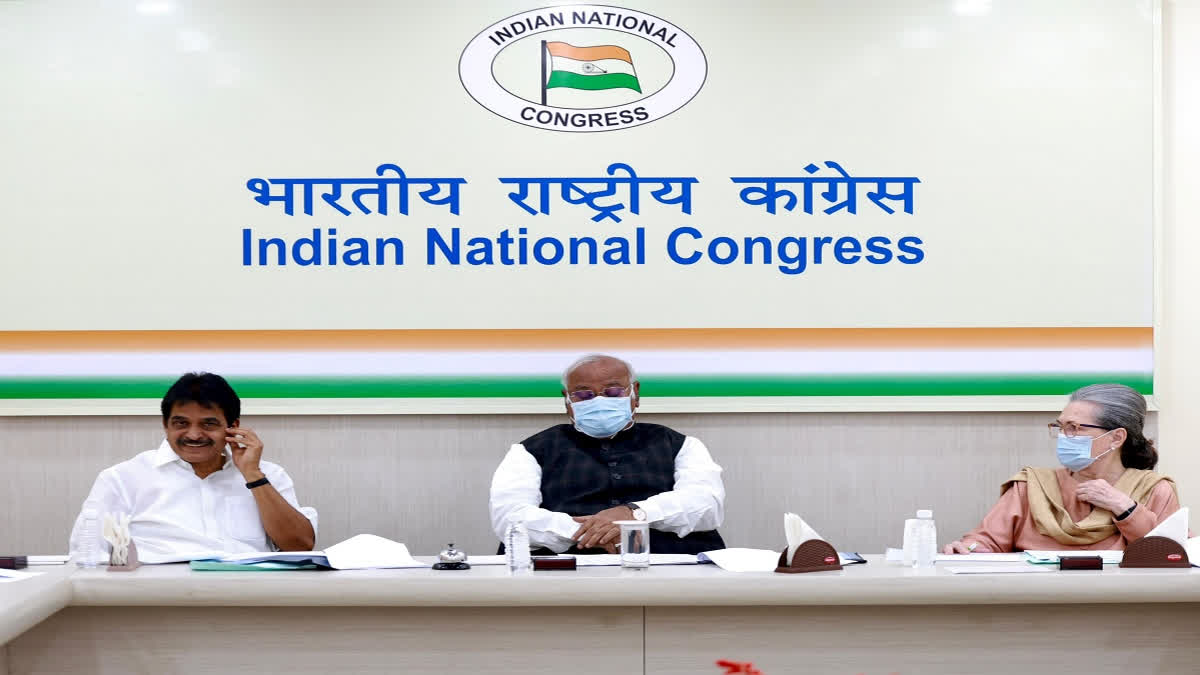 Congress chief Mallikarjun Kharge, former chief Sonia Gandhi attend the CEC meeting in New Delhi