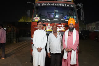 Nihang Baba Rasulpur sent ration trucks from Chandigarh to Ayodhyas Ram temple