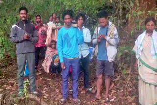 Adivasis_Fire_on_Government_Due_to_no_Road_Facility