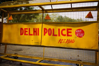 A policeman in the Budh Nagar neighborhood of Delhi was subjected to alleged abuse when he sought to arrest a guy in relation to a molestation report.
