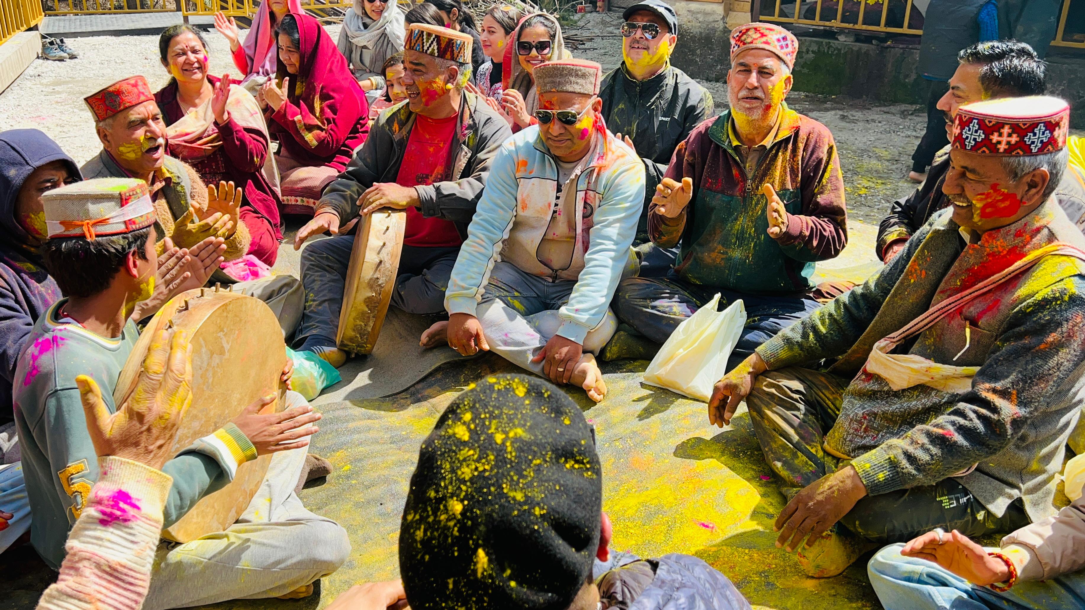 Kullu Special Holi