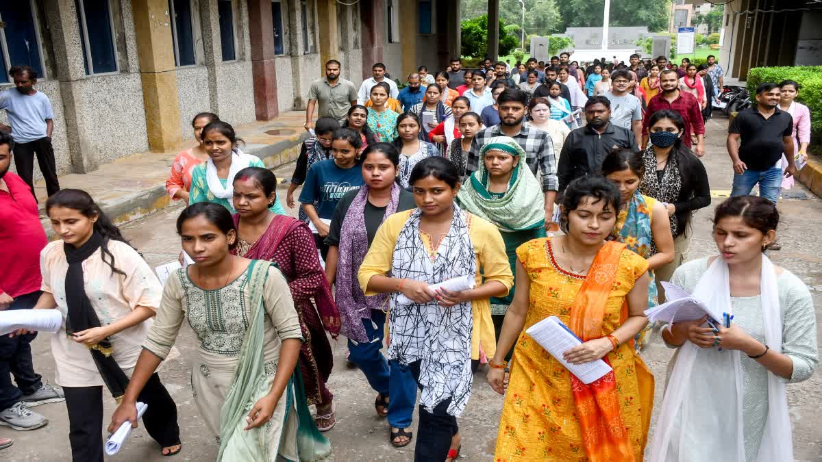 अब दोबारा स्कूल जाएंगी ड्रॉप आउट छात्राएं