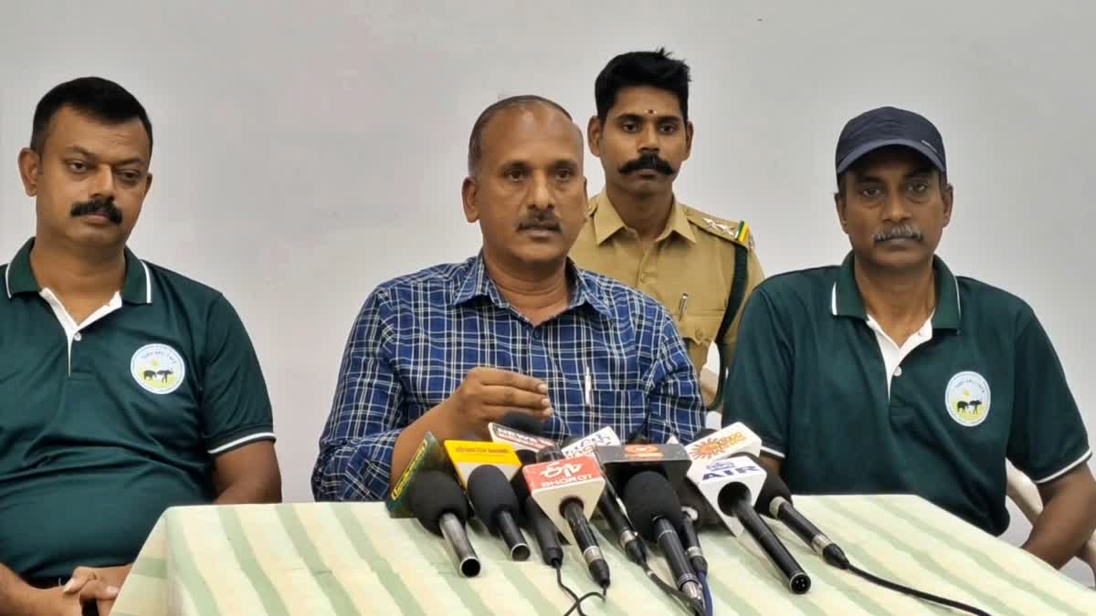 கோவை உதவி வனப்பாதுகாவலர் விஜயகுமார்