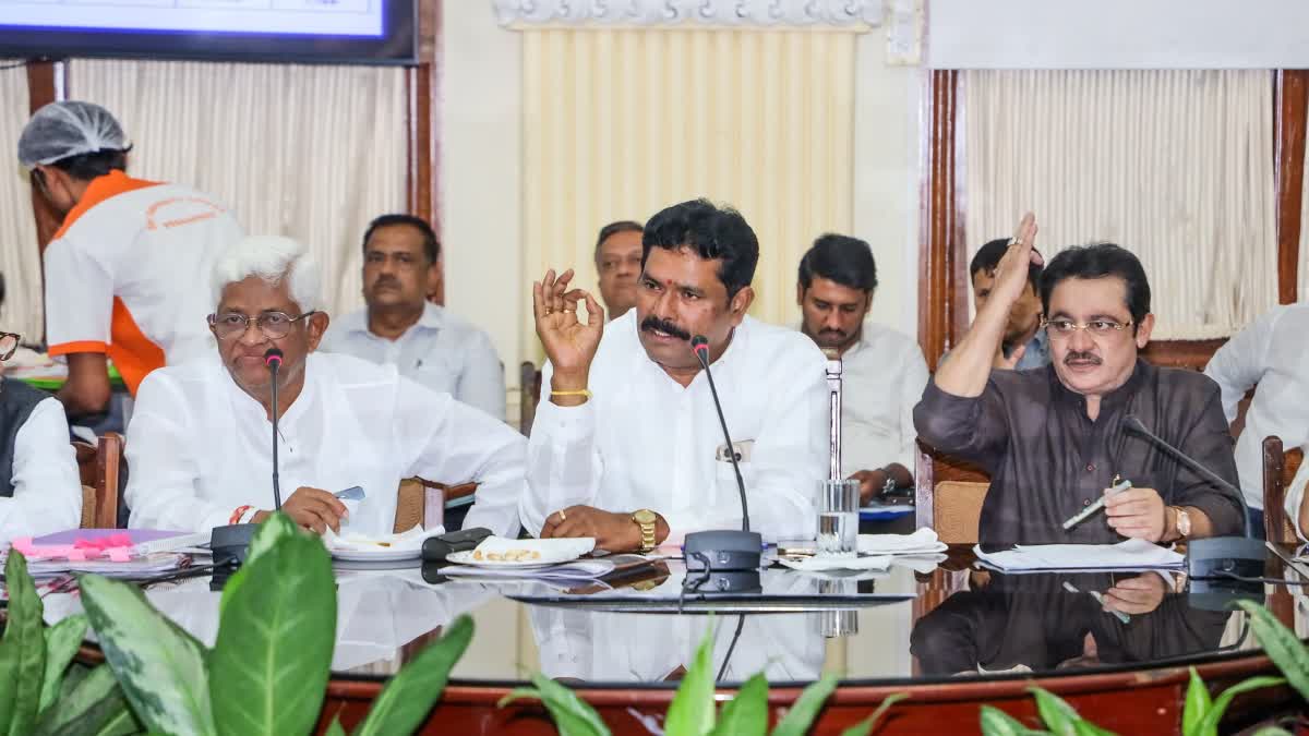 Shivaraj S Thangadgi meets with Tungabhadra Irrigation Advisory Committee