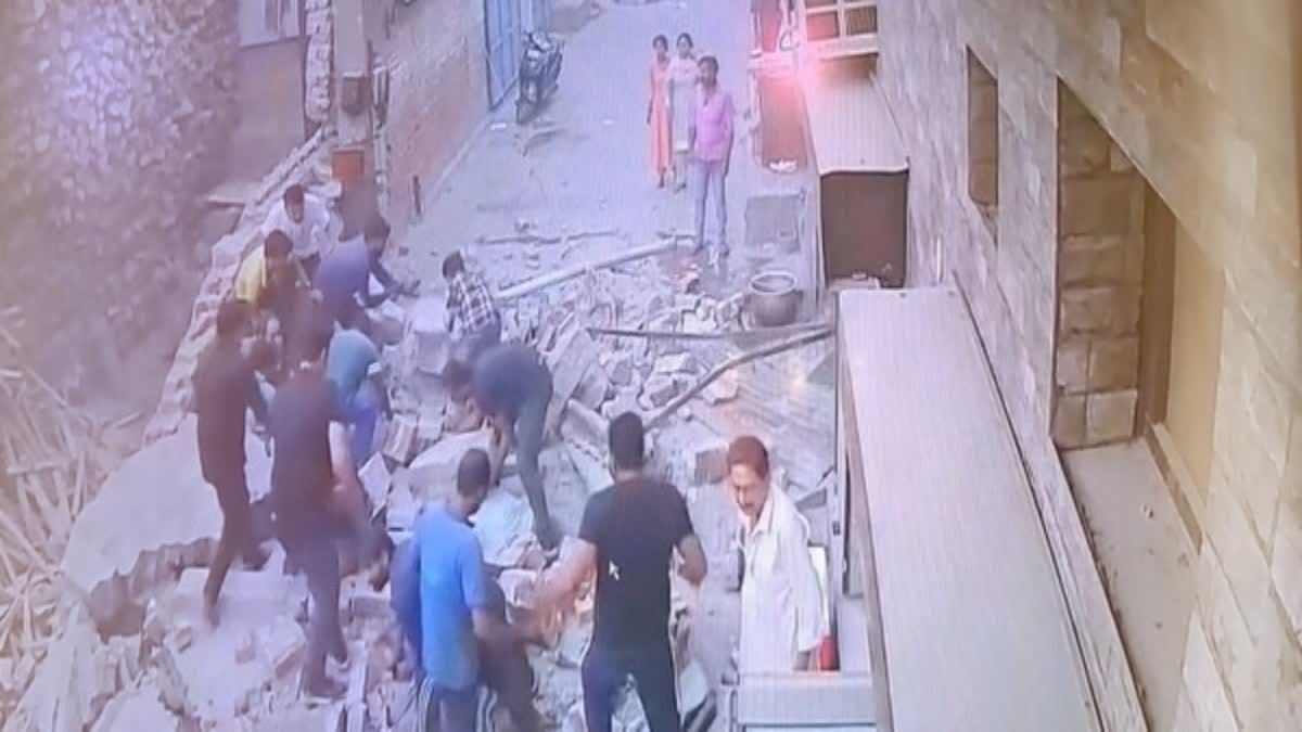 CREMATORIUM WALL COLLAPSES GURUGRAM  tragic incident in Gurugram  Four dead in Gurugram