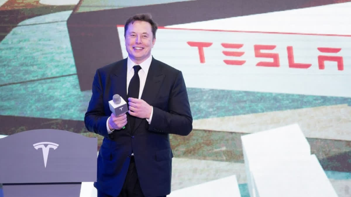 Tesla woos China