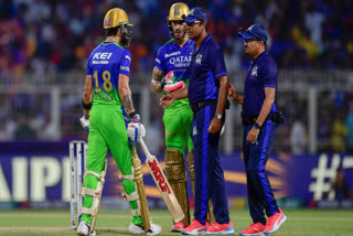 Virat Kohli argues with umpires in the RCB vs KKR match.