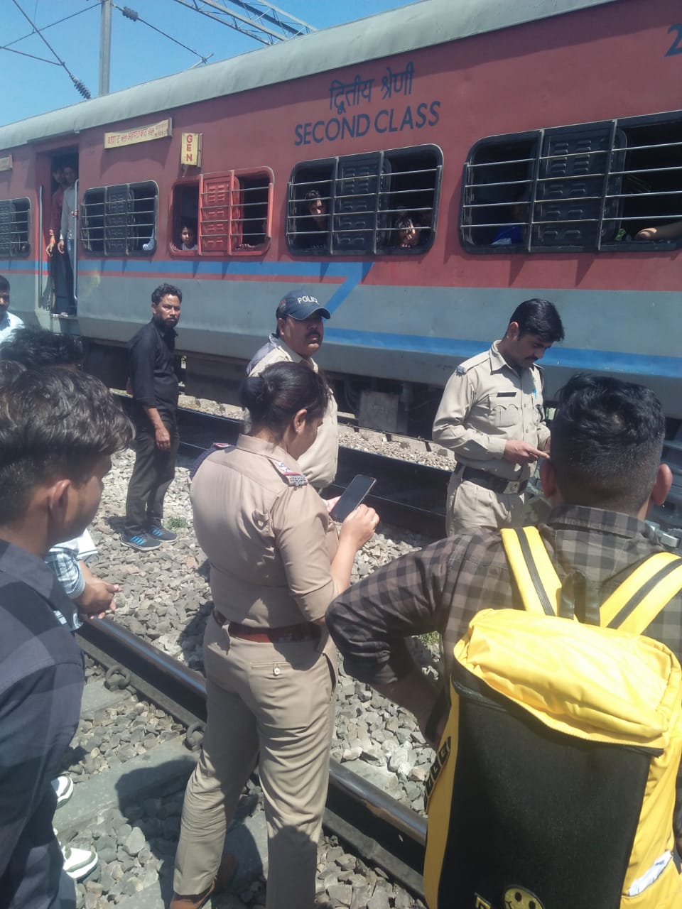 FIRE BREAKS OUT IN TRAIN