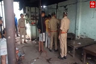 बांदा में मिले दो शव.