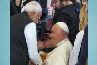 पोप फ्रांसिस के साथ पीएम मोदी