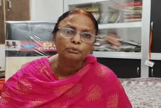 राज्य महिला आयोग की सदस्य नीलम प्रभात.